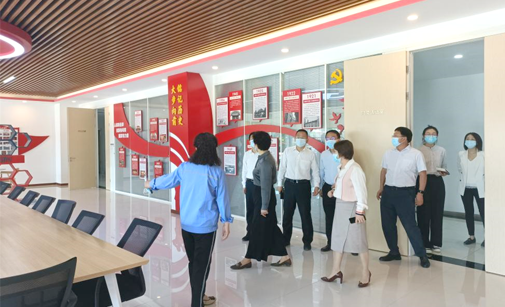 西安市委副书记赵璟一行调研高陵耀彩网工业园